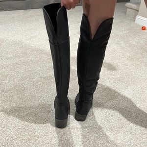 Womens, tall, black boots, size 8, medium in good condition